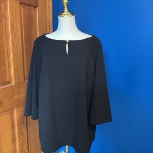 Anne Klein Black Tunic Top with Pearl Button. Size XL